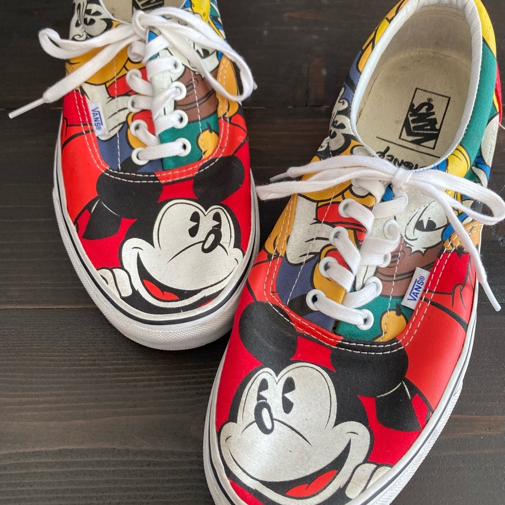 Vans Off The Wall Unisex X Disney Mickey Mouse & Friends